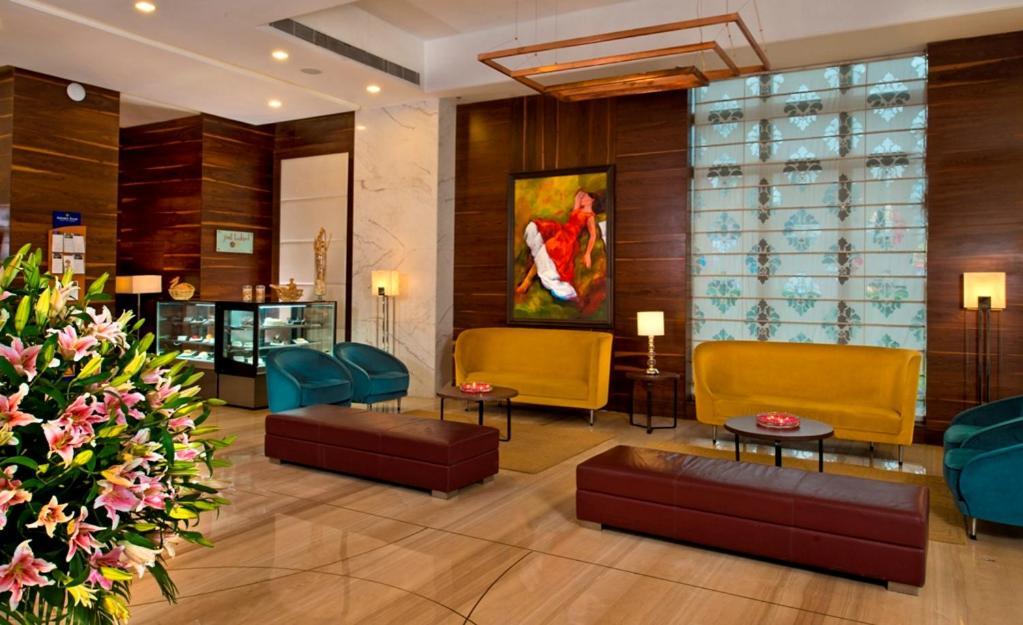 Golden Tulip Lucknow Hotel Esterno foto